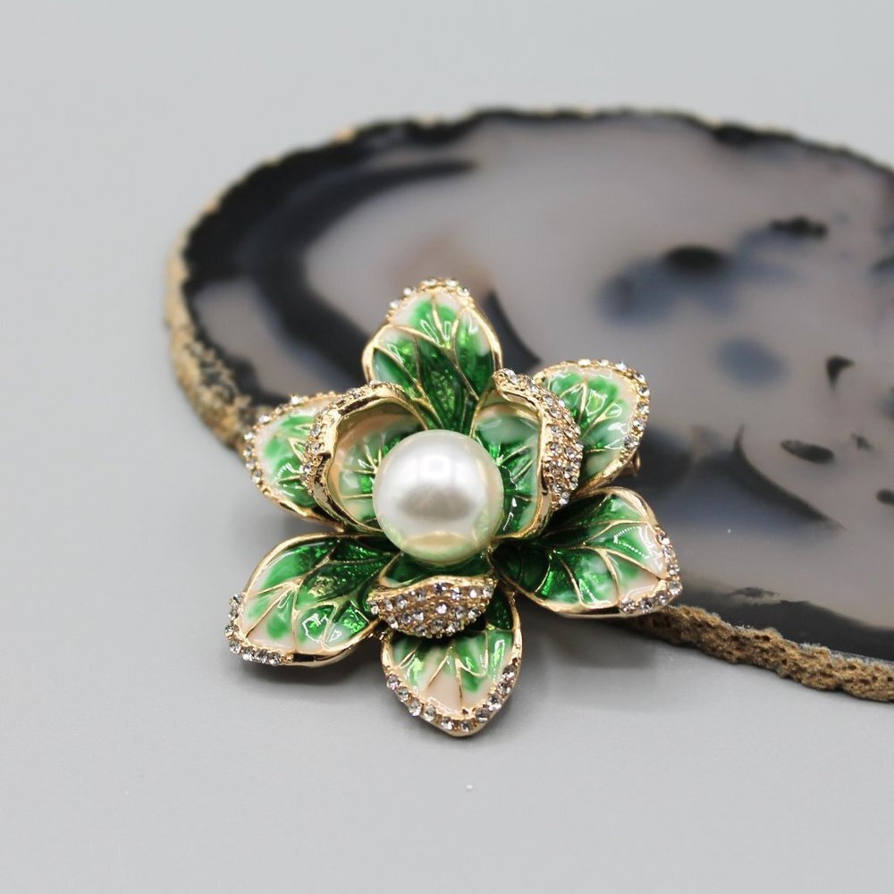 Flower jewelry brooch pin pendant nature white pearl green yellow gold tone